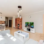 Vingi Familyhouse With Free Parking And Sauna Pärnu